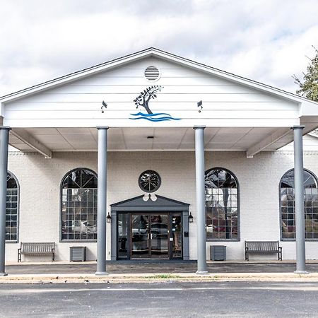 Lake View Inn Granbury Bagian luar foto