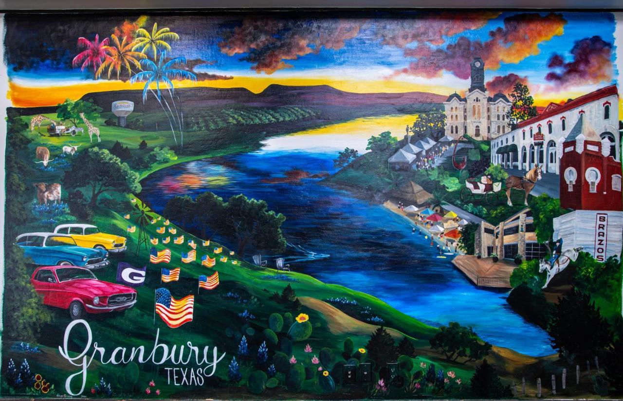 Lake View Inn Granbury Bagian luar foto