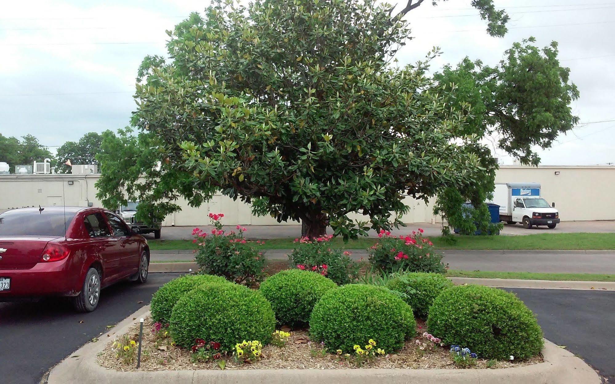 Lake View Inn Granbury Bagian luar foto